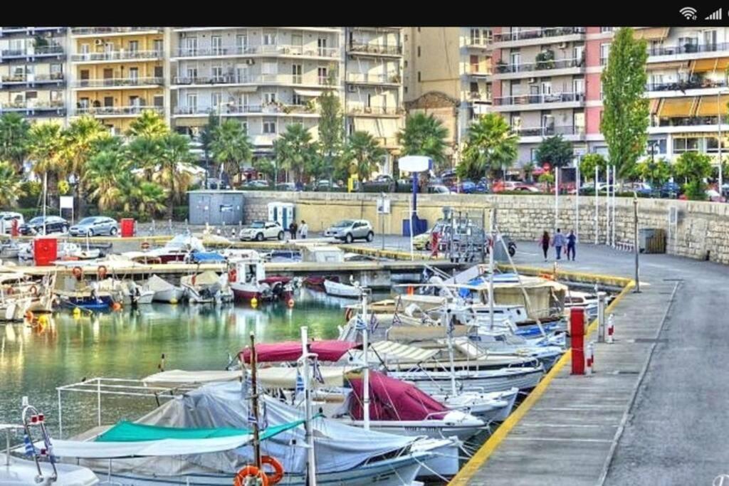 Central Town House 60M2**** Pireo Esterno foto