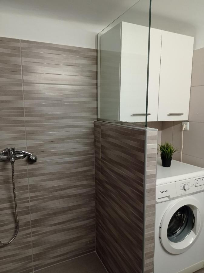 Central Town House 60M2**** Pireo Esterno foto